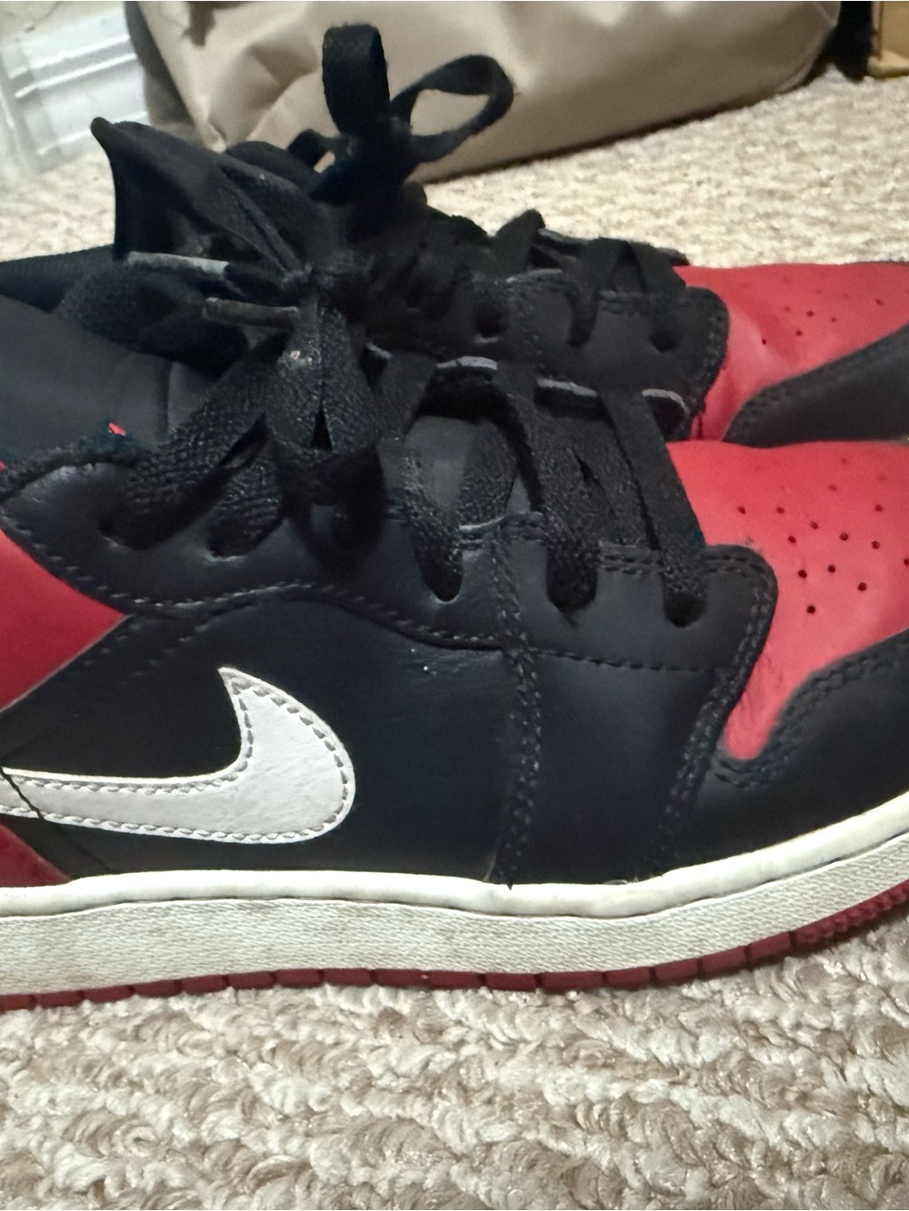 Nike Kids Black, Red & White Low-Top Sneakers
